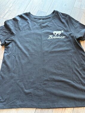 Women’s Ford Bronco Short Sleeve Shirt